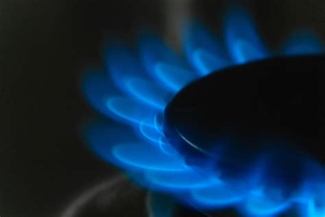 lp gas flame color